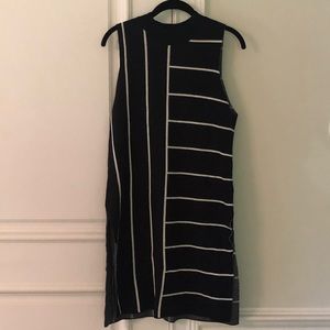 Topshop Navy Blue & White Tunic Knit Tank